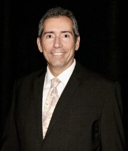 Dr. Cesar Carriazo 255x300 2