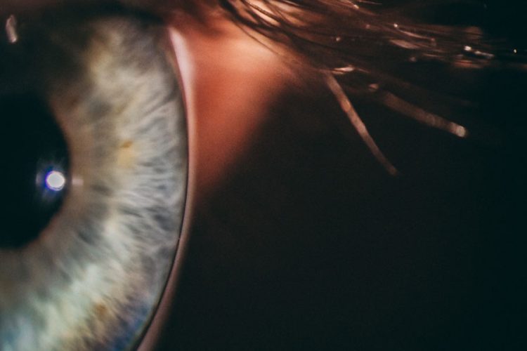 Una nueva investigación analiza la coriorretinopatía serosa central