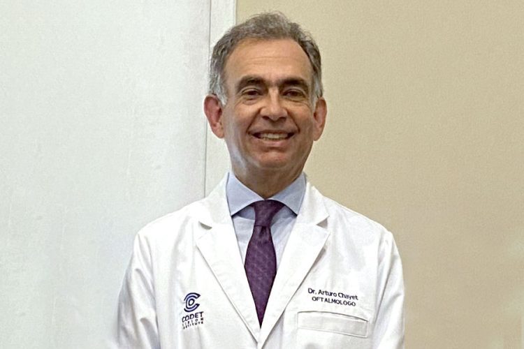 El Dr. Arturo Chayet habla sobre ANTERION® swept-source OCT