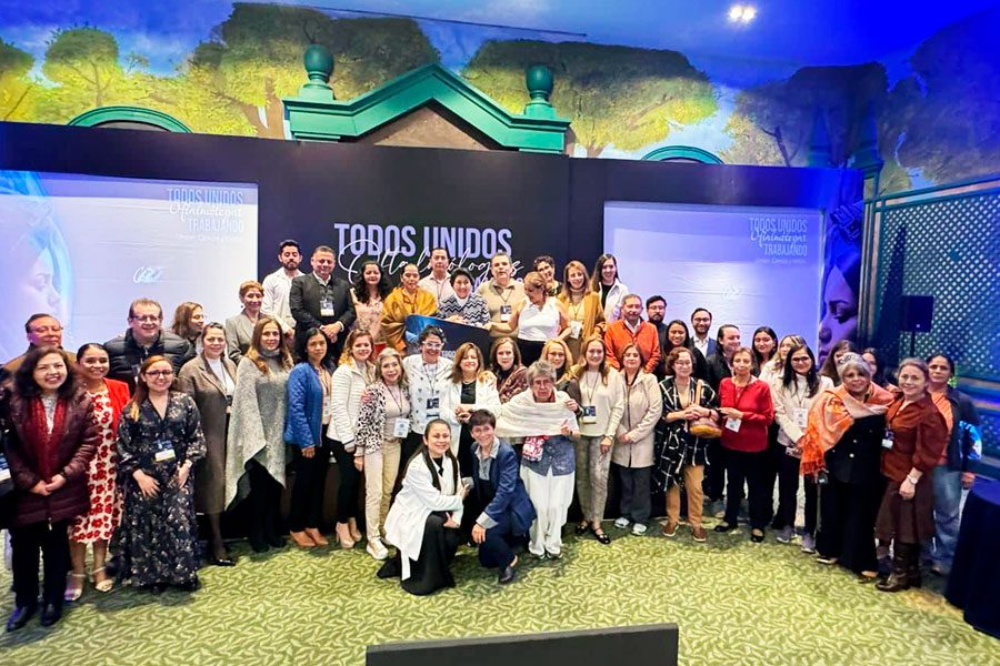 Todos unidos: oftalmólogas trabajando Paginaweb Nota1 280224 Oald