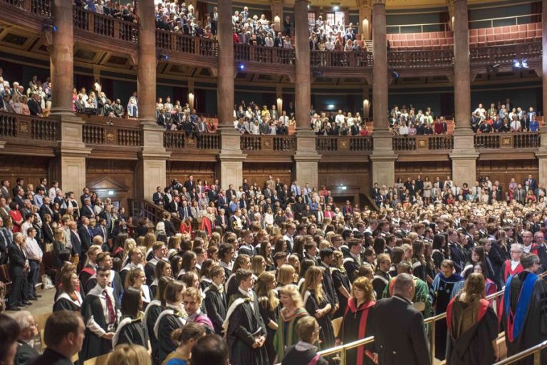 Descubre la oportunidad de un Máster en Cirugía (ChM) en Oftalmología Clínica con el apoyo de la Fundación Pyott Pagina Nota2 030424 Oald 768x512