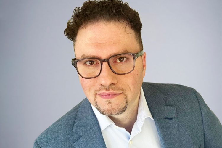 Ali Tafreshi nuevo director general y presidente de Topcon Healthcare