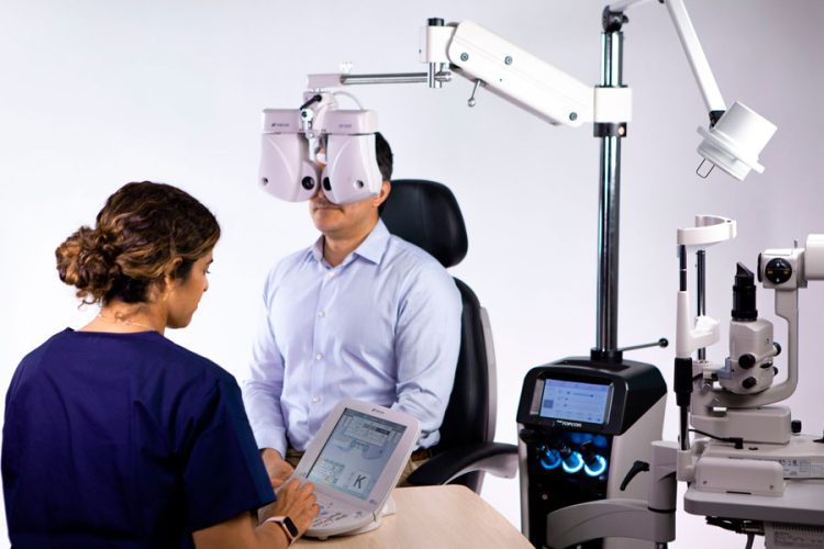 Topcon incorpora tecnología digital avanzada al nuevo soporte para instrumentos oftálmicos IS-6500